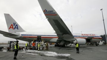 Vuelo de American Airlines de Carolina del Norte a LAX fue desviado a Nuevo México por las amenazas de un pasajero