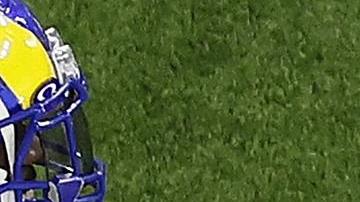 Greg Gaines  yAaron Donald celebran el título del Super Bowl.