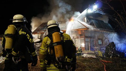 Las autoridades investigan cómo se originó el incendio