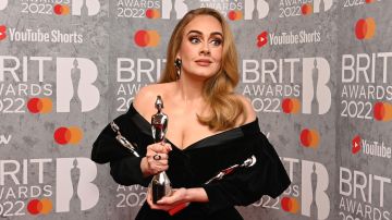 Adele triunfa en los Brit Awards 2022