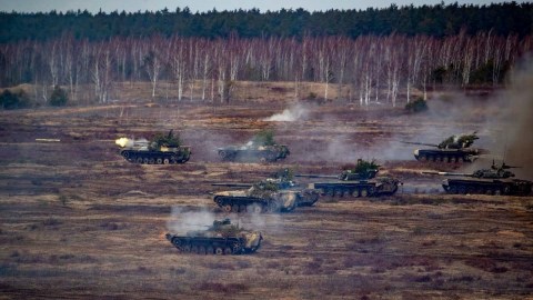 Putin ordena el envío de tropas a Donetsk y Luhansk tras reconocer la independencia de las regiones rebeldes