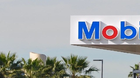 Precio de la gasolina en California: por qué el conflicto de Rusia y Ucrania podría disparar, aún más, el costo del galón