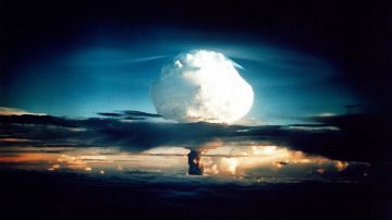 Mhoni Vidente abre la posibilidad de un conflicto nuclear a escala mundial.