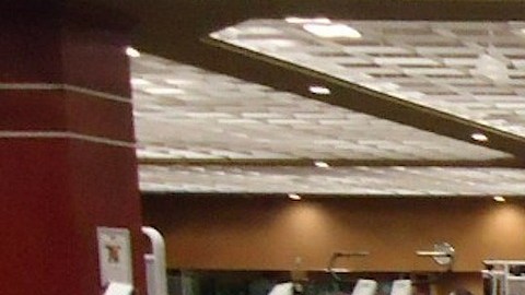 Esta estación puede sustituir a un gran número de aparatos en un gimnasio común.