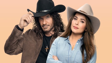 Mario Cimarro y Danna García son pareja en 'Pasión de Gavilanes'.