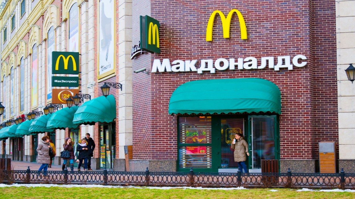 Las grandes cadenas de comida rápida operan alrededor de 2,700 restaurantes en territorio ruso.