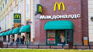 Por qué la invasión rusa en Ucrania es una mala noticia para McDonald's, KFC y Starbucks