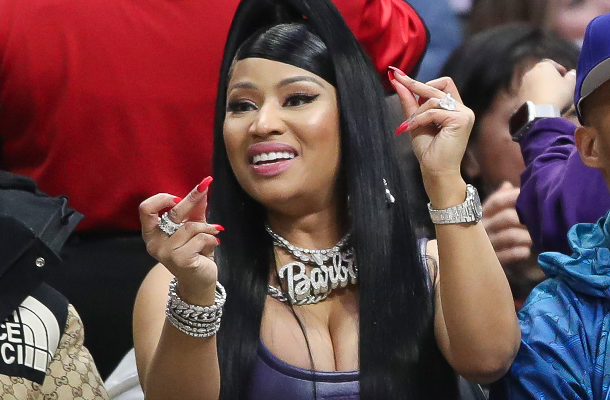 get-to-know-the-beautiful-mansion-that-nicki-minaj-bought-in-hidden