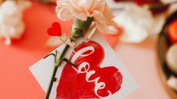 Los rituales de amor son populares entre quienes desean éxito en su vida romántica.