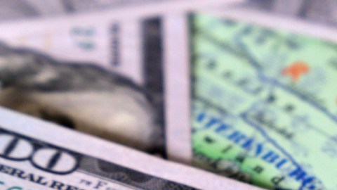 Las sanciones con las que EEUU busca ‘ahorcar’ el sistema financiero de Rusia: en qué consisten y cuál es su alcance