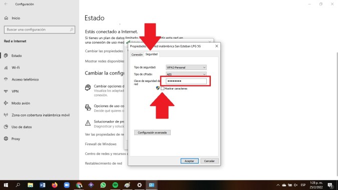 Captura de pantalla del escritorio de Windows mostrando las opciones del menú de inicio.
