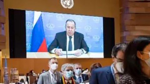 Rusia invade Ucrania: más de 100 diplomáticos boicotean un discurso del canciller ruso Serguéi Lavrov ante la ONU y abandonan la sala