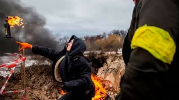 Rusia y Ucrania: quién era Molotov y por qué da nombre a los artefactos explosivos que los ucranianos están usando contra la invasión rusa