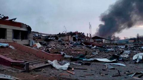 Rusia y Ucrania: qué se sabe de la estratégica base militar ucraniana cerca de Polonia que fue atacada por fuerzas rusas