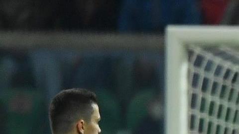 Girgio Chiellini se lamenta tras el gol de Macedonia del Norte.