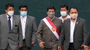Congreso de Perú rechaza destituir al presidente Castillo