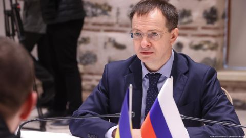 Rusia advierte a Ucrania que Crimea y Donbás son intocables en negociaciones