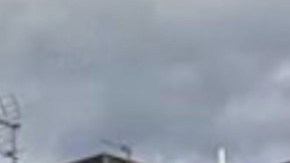 Madre británica es detenida por prestar su casa a narcos para torturar.