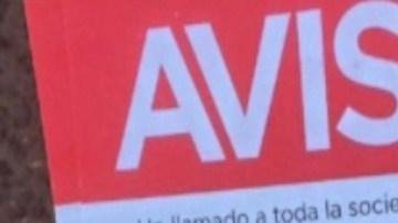 CJNG lanza panfletos desde avioneta para amenazar a rivales.