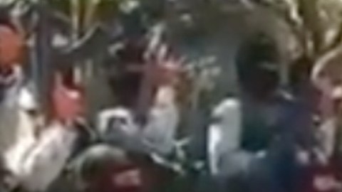 CJNG anuncia caza de narcos rivales y militares en Michoacán, México.