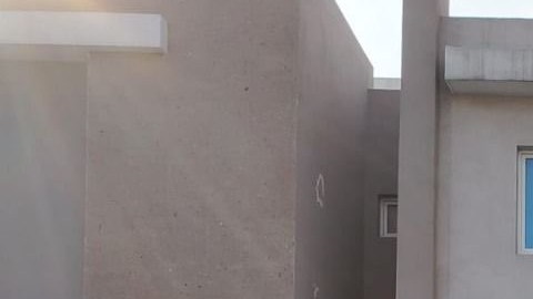 Además de las detenciones se decomisó equipo táctico, droga, cartuchos, cargadores de armas, teléfonos y dinero.