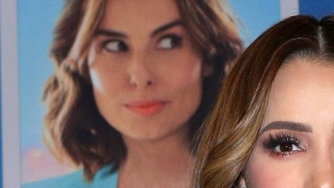 FOTOS: Carlos Rivera se deja ver sin camisa y a Cynthia Rodríguez se le cae la baba