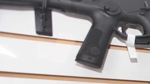 México dice que demanda contra empresas de armas de EE.UU. sigue adelante