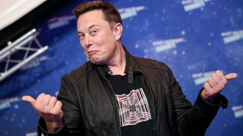 Elon Musk reta a Vladimir Putin a disputarse a Ucrania en un combate mano a mano