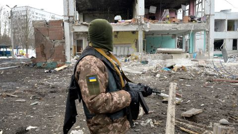 Estados Unidos no lanzará un ataque militar contra Rusia, a menos que la invasión de Ucrania sea declarada genocidio, dijo mayor retirado del ejército de EE.UU.
