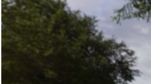 La madre se encuentra en estado crítico, los dos menores están a salvo de sus heridas.