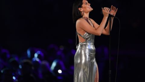 Jessie J comenzó su carrera profesional desde el escenario de un teatro y terminó en el gran escenario, ganando millones.