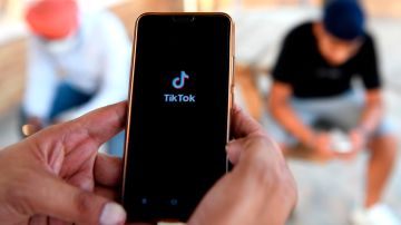 TikTok limita su servicio en Rusia; no permitirá subir videos ni transmitir en vivo