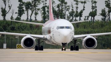 Avión chino con 132 personas se estrella en sur de China, sin señales de sobrevivientes