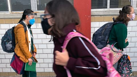 “Si te violan es tu culpa”, advirtió escuela en México a sus alumnas; ahora autoridades investigan el caso