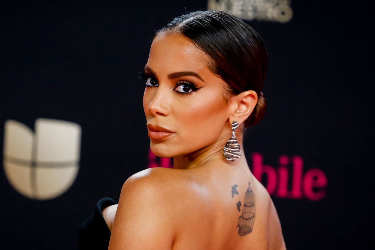 Anitta en la edición 34 de los Premios Lo Nuestro.