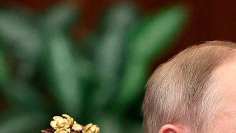 Vladimir Putin acusa a Ucrania de usar a extranjeros como rehenes