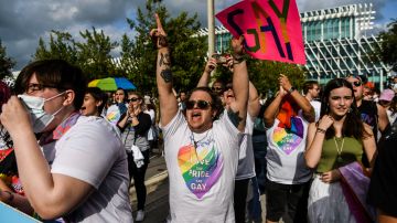 Empleados de Disney organizan huelga para exigir acciones contra el proyecto de ley "No Digas Gay"