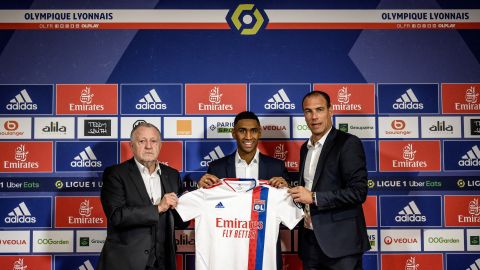 El brasileño huyó de Ucrania y ahora jugará en Francia con el Lyon.