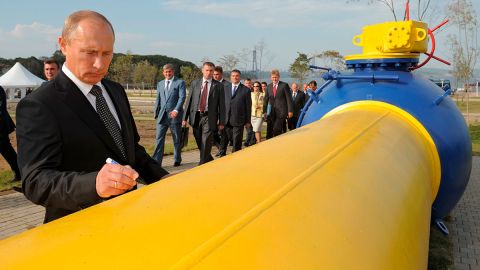 Vladimir Putin pide a Europa abrir cuenta en banco ruso para poder comprar gas natural ruso