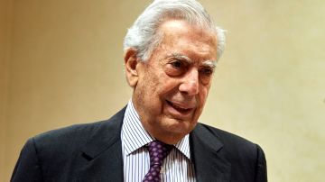 Mario Vargas Llosa ha sido profesor en varias universidades, entre ellas, la Universidad de Londres, la Universidad de Washington y la Universidad de Puerto Rico.