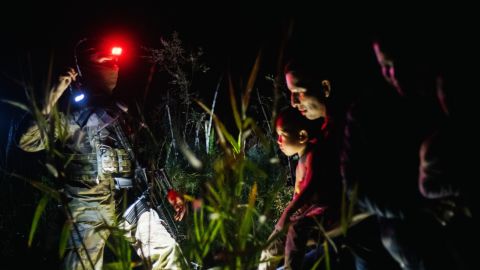La Guardia Nacional tiene al menos 10,000 soldados desplegados en la frontera en Texas.