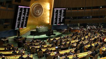 La Asamblea General de Naciones Unidas aprobó una resolución que pide el fin de la guerra en Ucrania