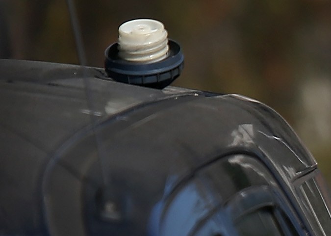 MILL VALLEY, CA - MARCH 03: A customer prepares to pump gasoline into his car at an Arco gas station on March 3, 2015 in Mill Valley, California. U.S. gas prices have surged an average of 39 cents in the past 35 days as a result of the price of crude oil prices increases, scheduled seasonal refinery maintenance beginning and a labor dispute at a Tesoro refinery. It is predicted that the price of gas will continue to rise through March. (Photo by Justin Sullivan/Getty Images)