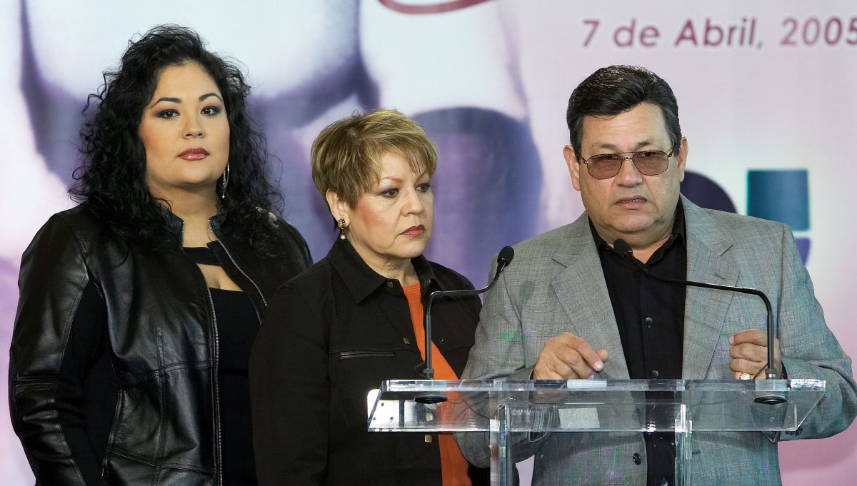 Acusan al papá de Selena de negarle una transfusión que pudo salvar la vida  de la cantante y él responde - La Opinión