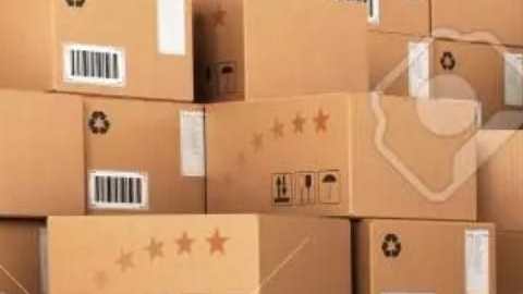 Alberto Godínez se convierte en empresario en el envío de paquetes. (Cortesía)