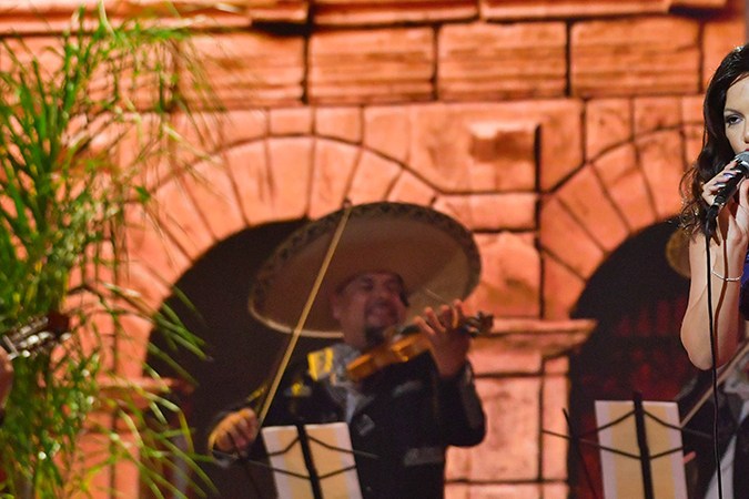 Helen Ochoa como Rocío Durcal