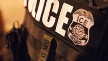 ICE está modificando sus políticas de detención de indocumentados, pero hay preocupaciones sobre la nueva dirección.
