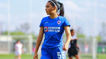Adriana Ortiz, jugadora del Cruz Azul Sub-17 de la Liga MX Femenil.