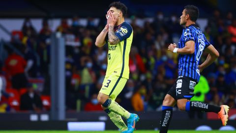 Jorge Sánchez lamenta el gol de último minuto de Querétaro.