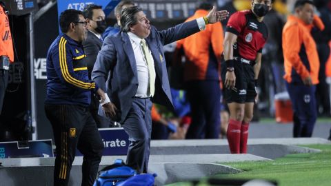Miguel Herrera salió triunfante del 'Clásico Regio'.